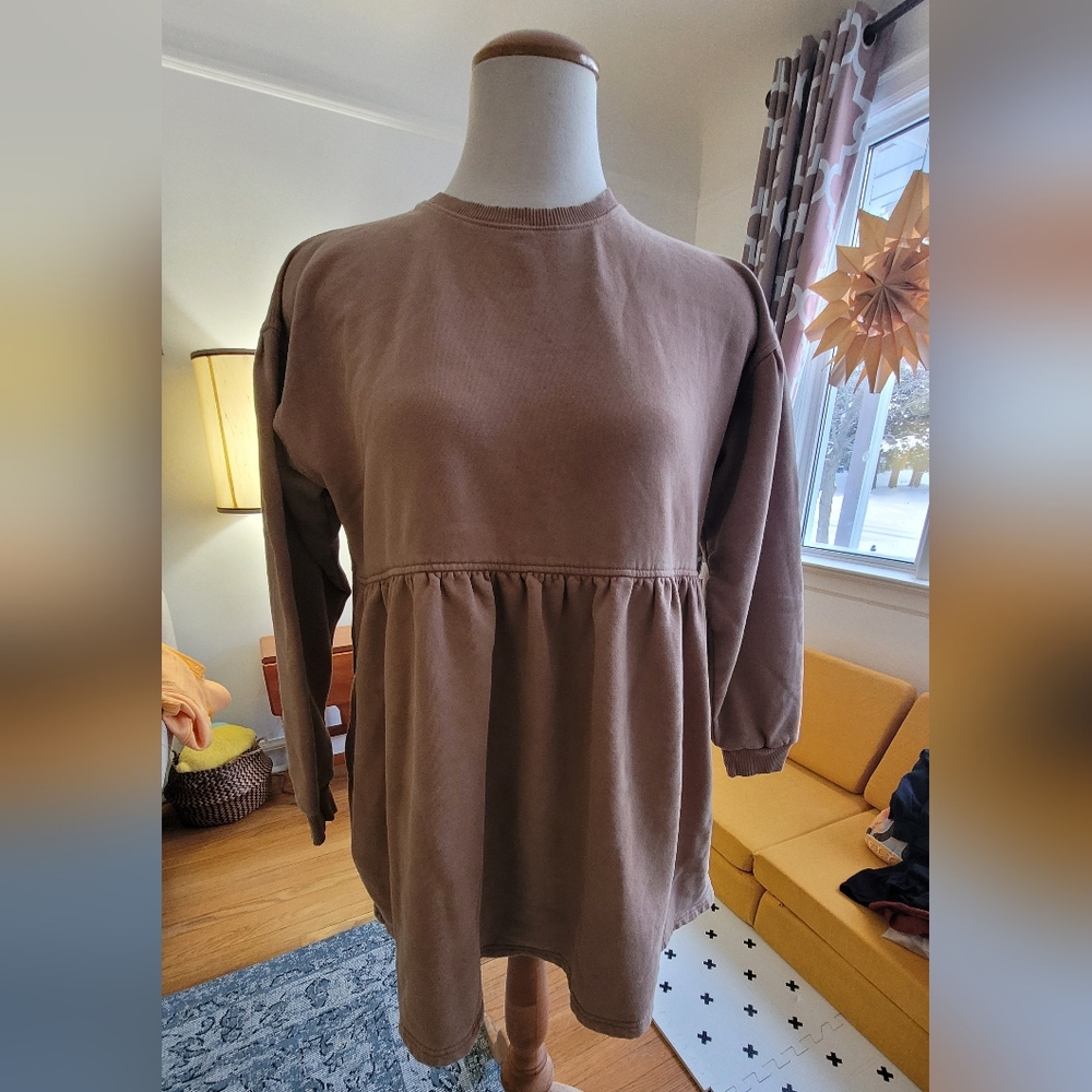 American Eagle peplum sweatshirt